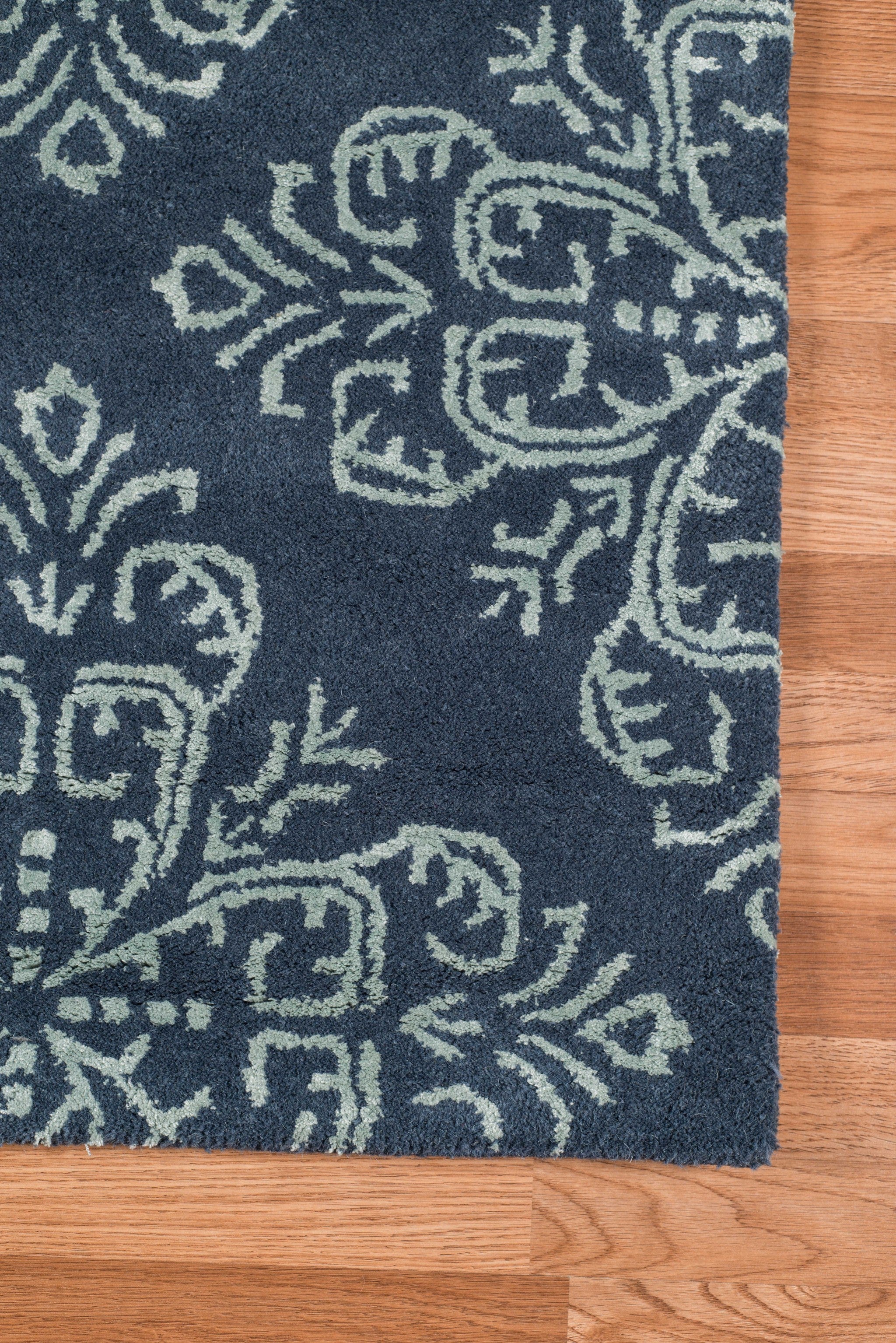 8" X11" X 0.5" Gray  Wool Area Rug