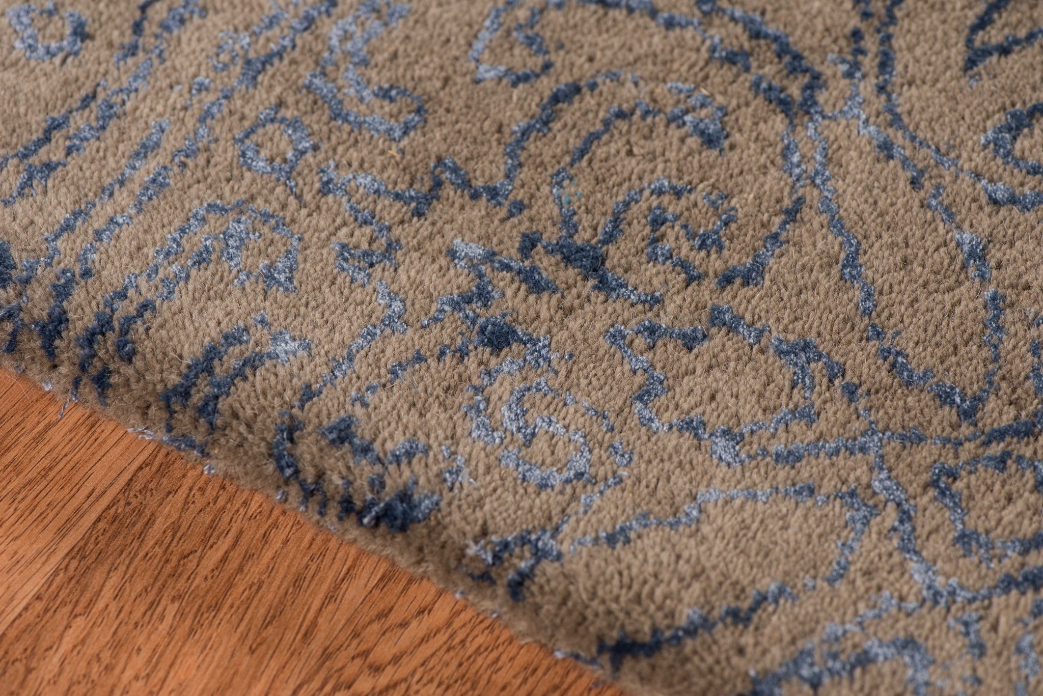 5" X8" X 0.5" Blue  Wool Area Rug