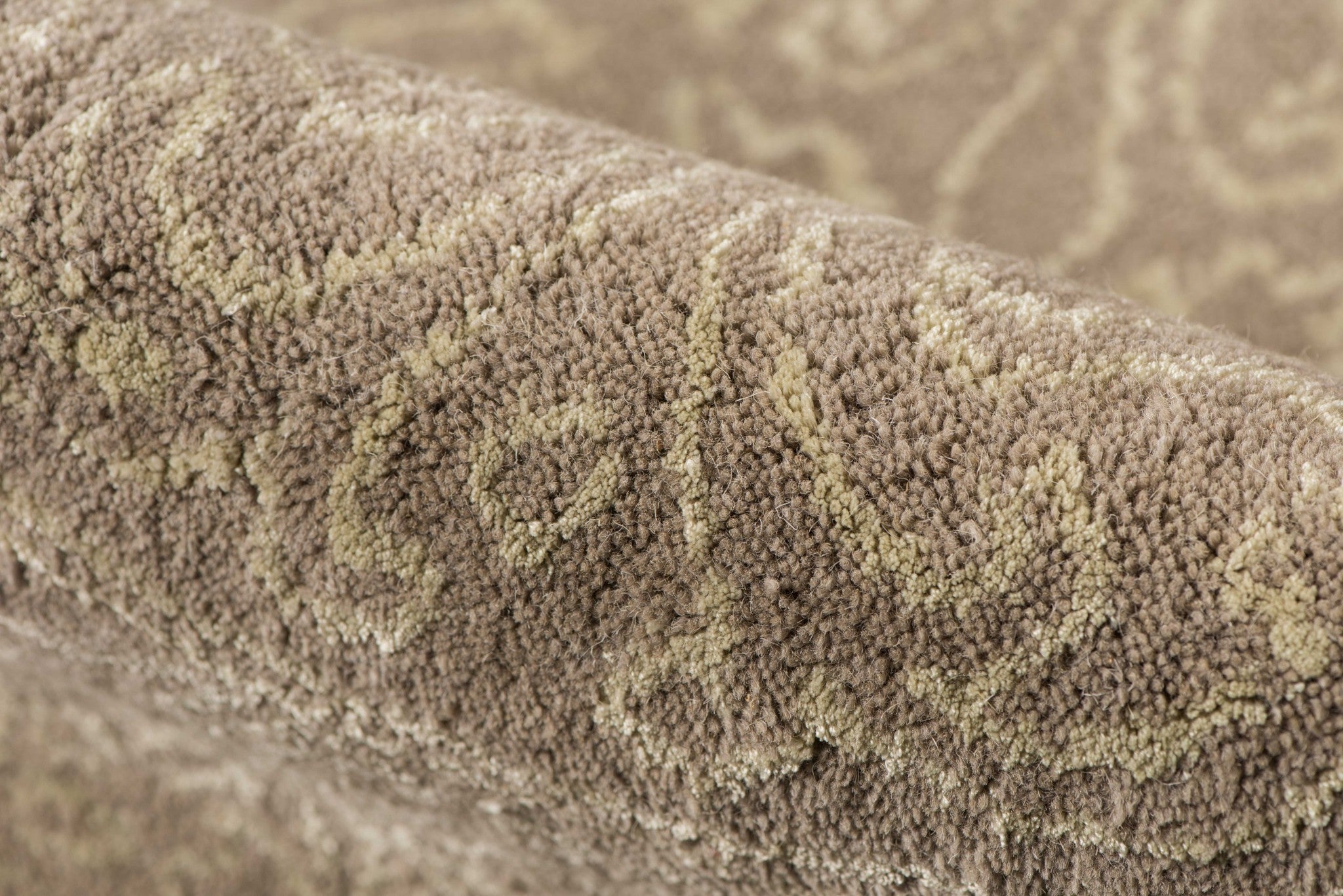 8" X11" X 0.5" Beige  Wool Area Rug