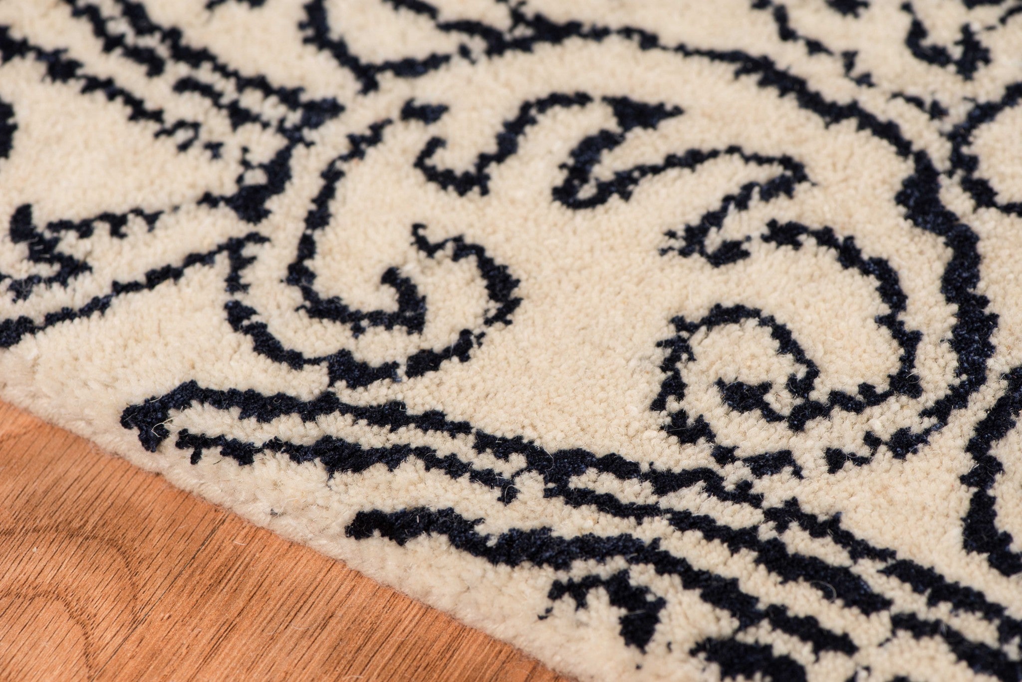 8" X11" X 0.5" Blue  Wool Area Rug