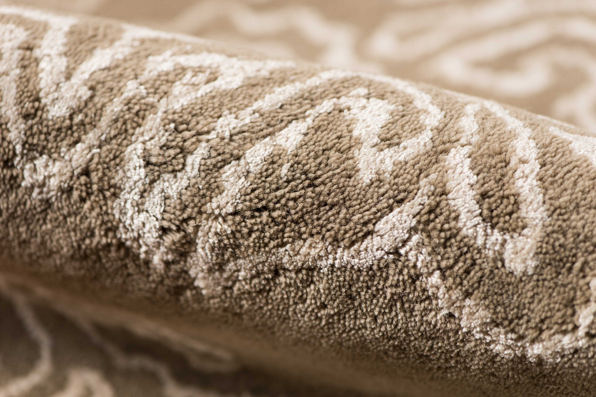 5" X8" X 0.5" Gray  Wool Area Rug