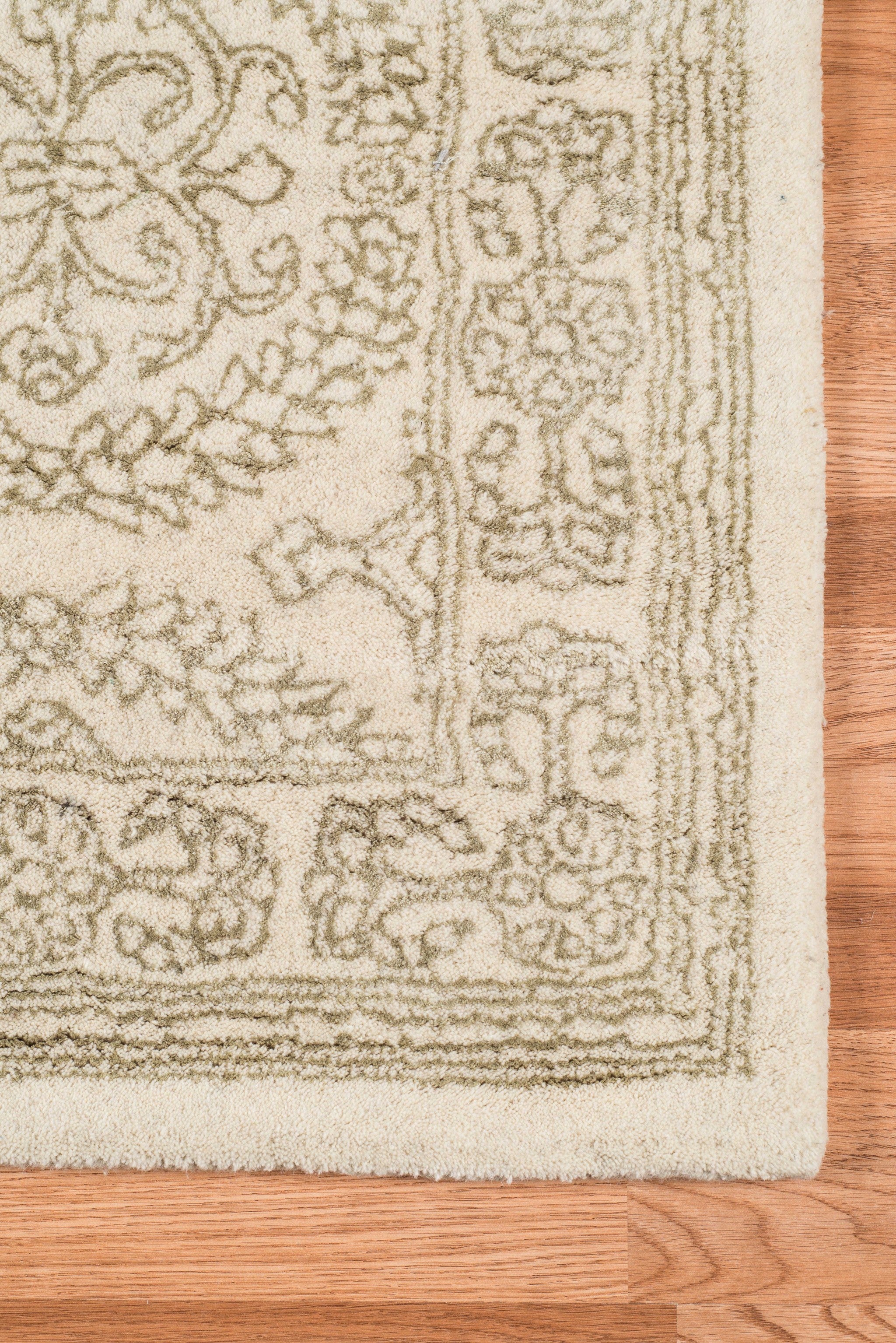 5" X8" X 0.5" Ivory/White  Wool Area Rug