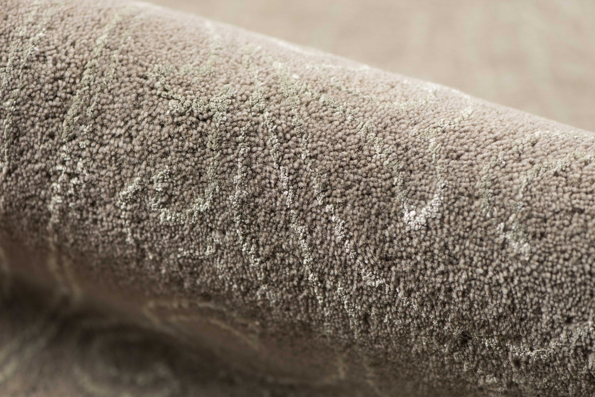 8" X11" X 0.5" Gray  Wool Area Rug