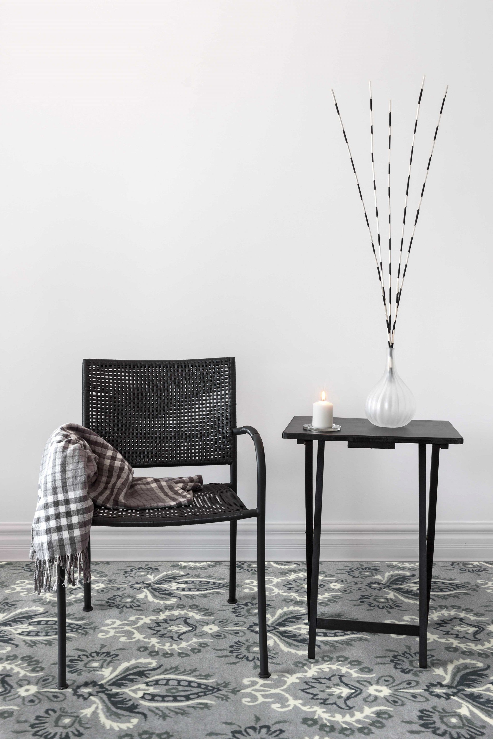 8" X10" X 0.5" Gray  Wool Area Rug