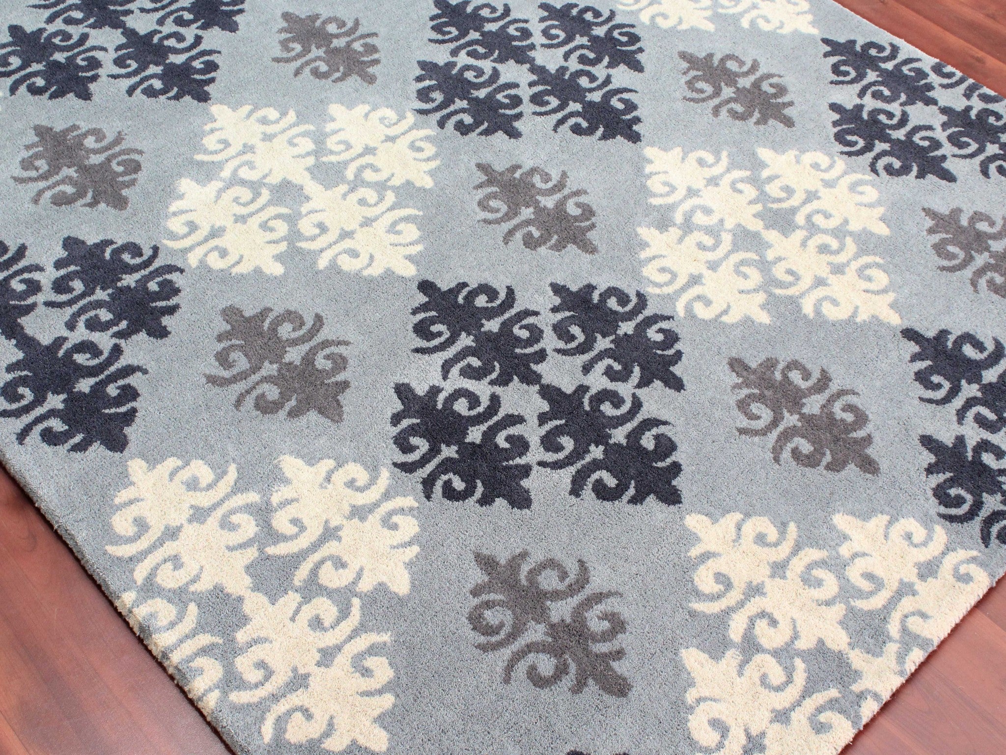 8" X10" X 0.5" Blue  Wool Area Rug