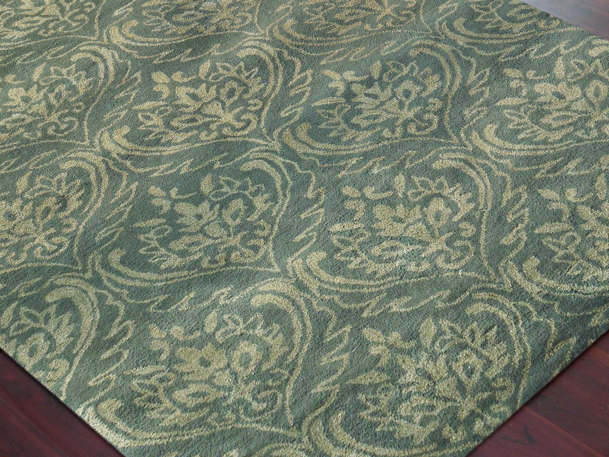 8" X10" X 0.5" Gray  Wool Area Rug