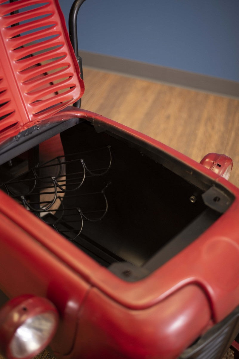 32" X 61" X 40.5" Red Tractor Bar