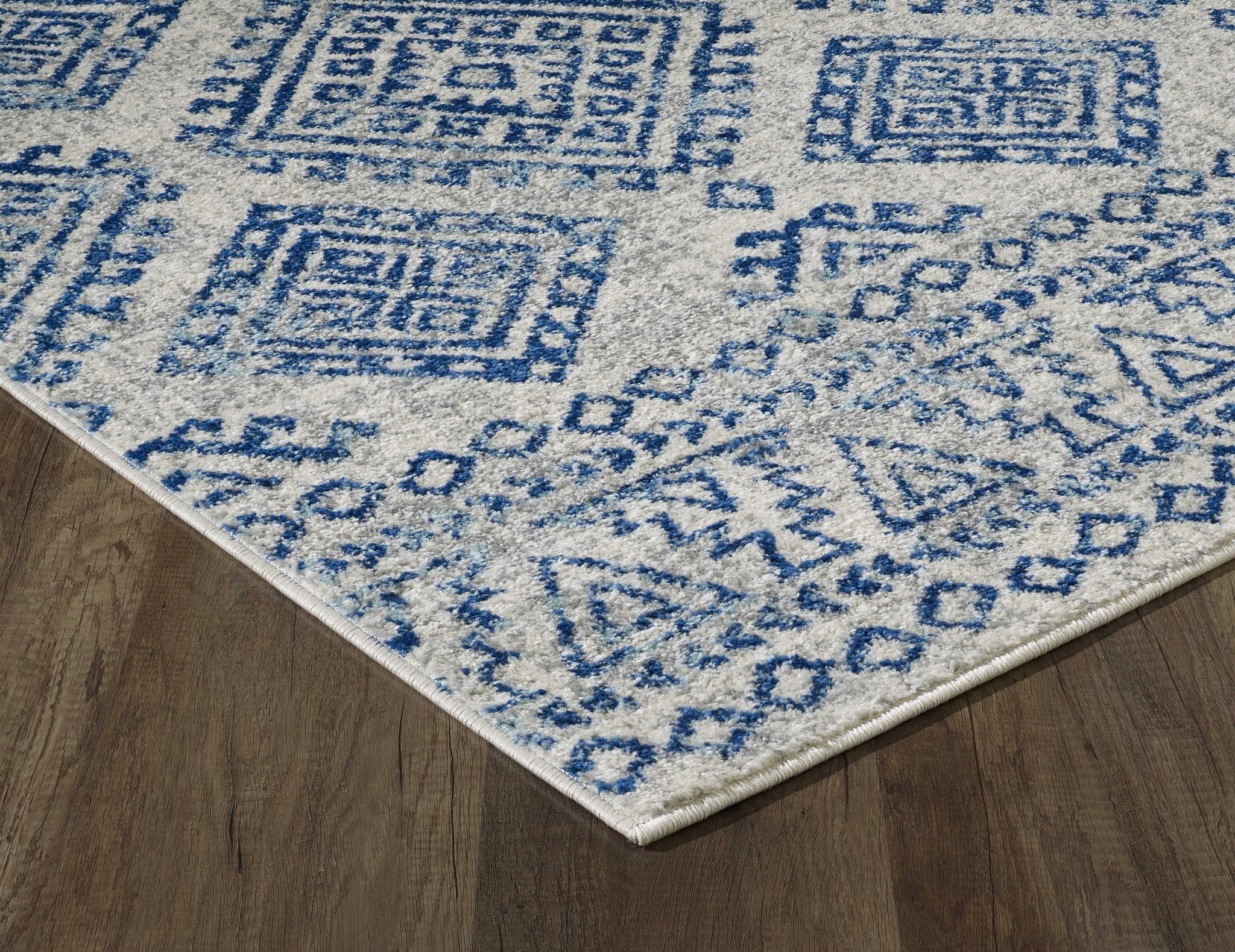 24" X 84" Ivory or Blue Polypropelene Rug