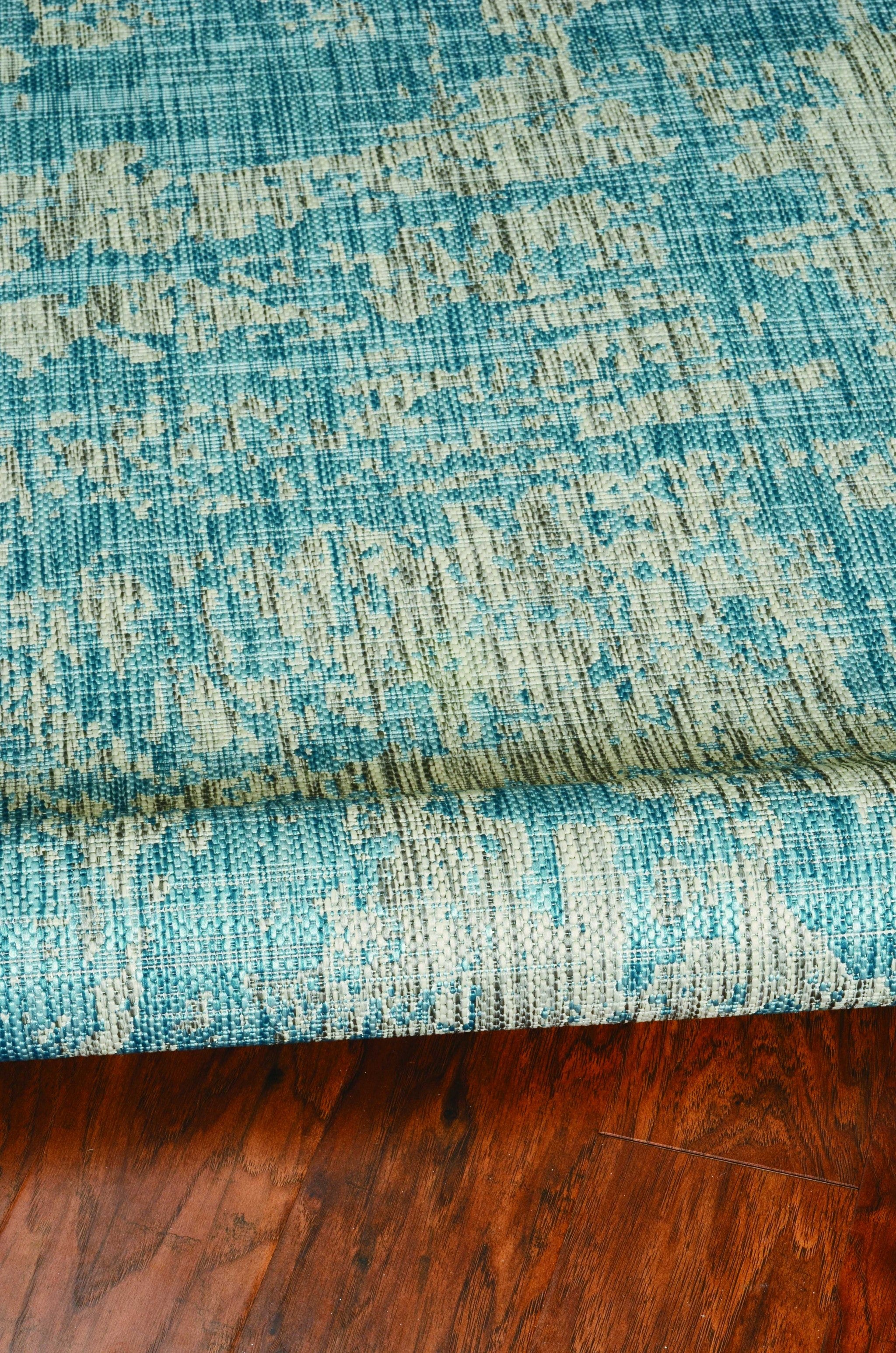 94" X 94" Teal Polypropylene Rug
