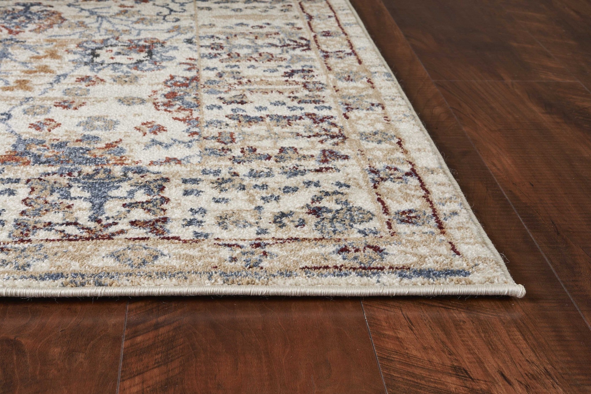 91" X 130" Beige Polypropelene Rug