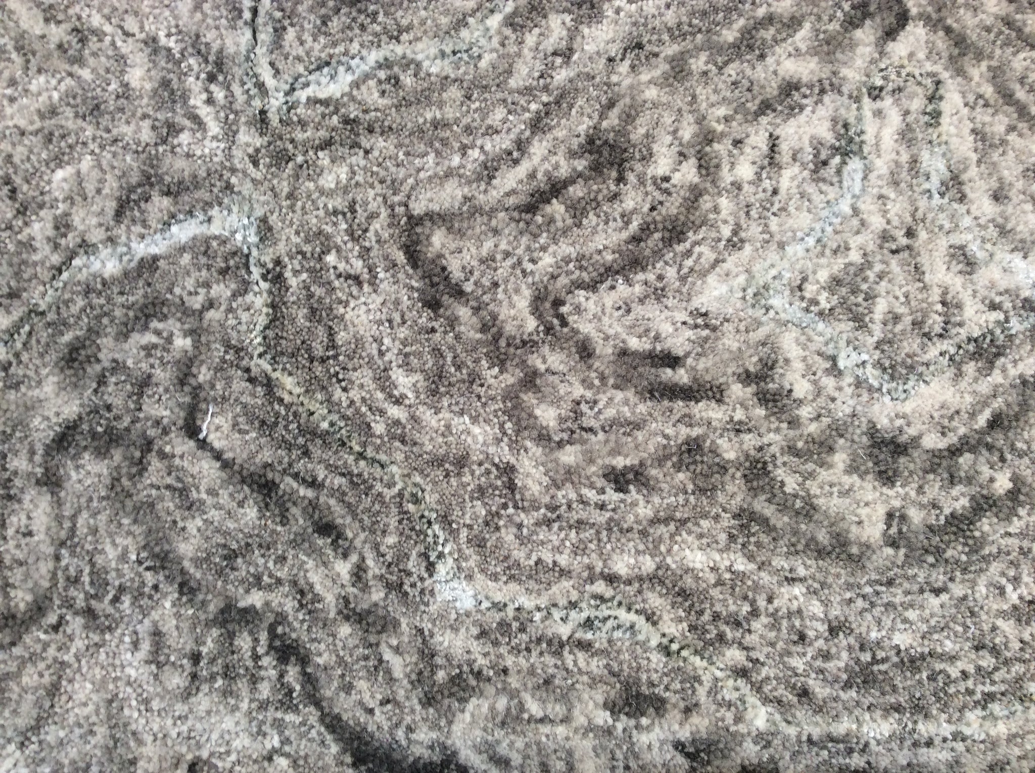 90" X 114" X 0.5" Grey Wool Viscose Rug