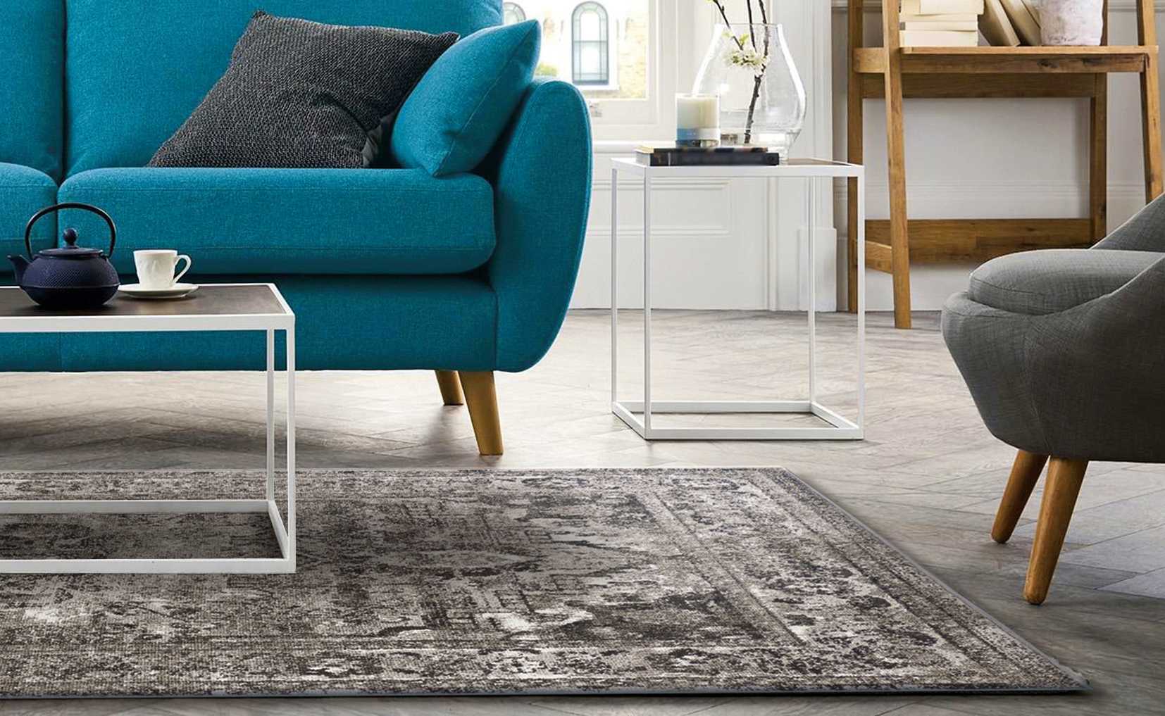 94" X 130" Grey Polypropelene Rug