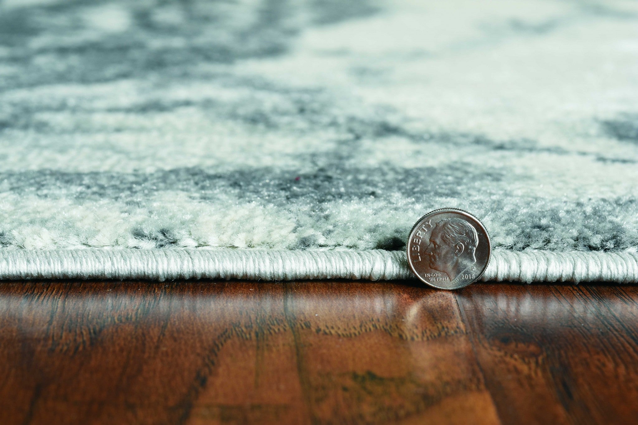 39" X 59" Ivory or Grey Polypropelene Rug