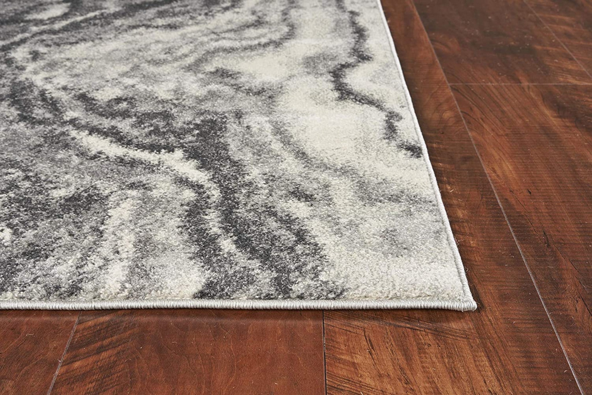 60" X 90" Ivory or Grey Polypropelene Rug