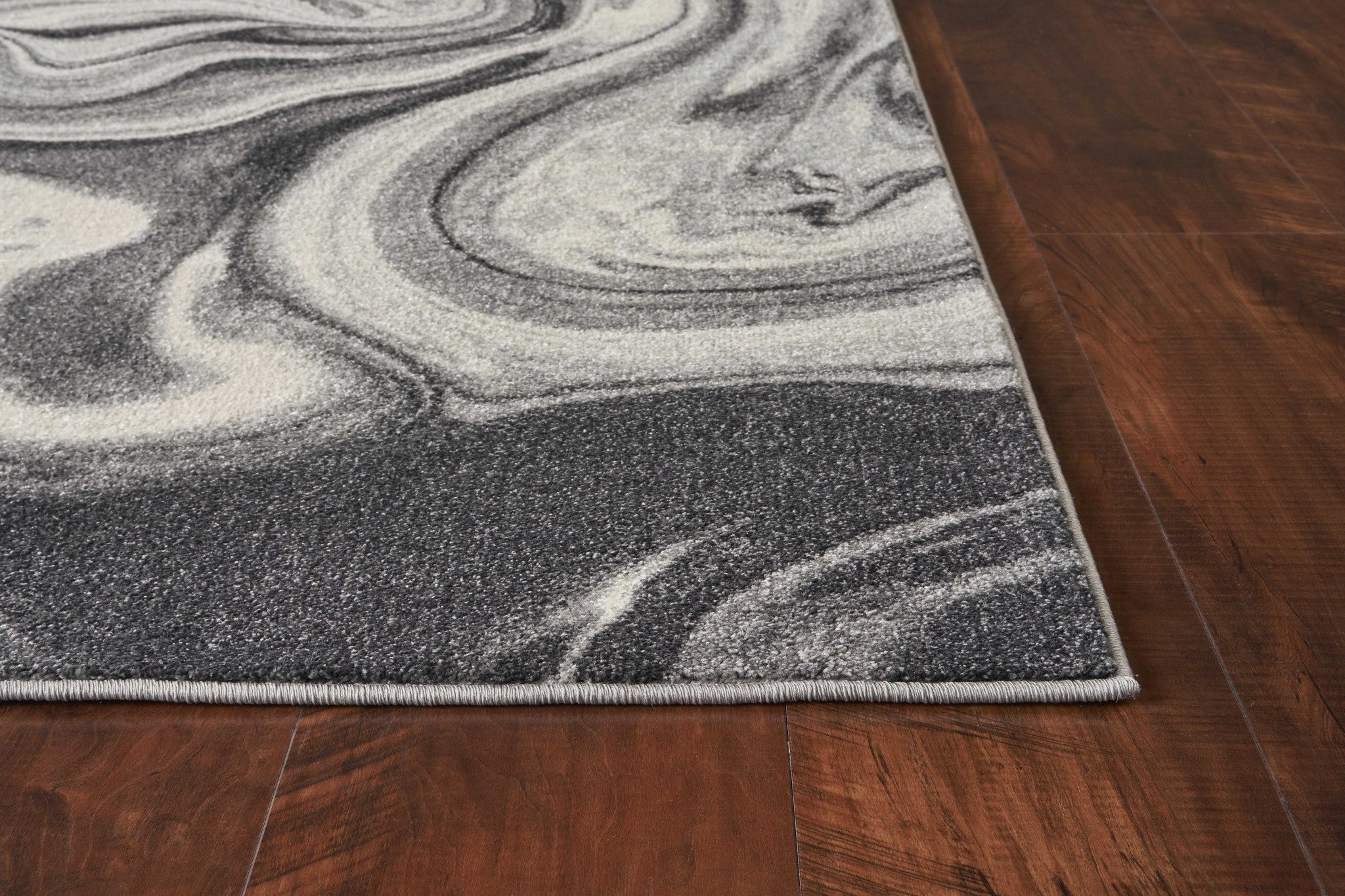 39" X 59" Grey Polypropelene Rug