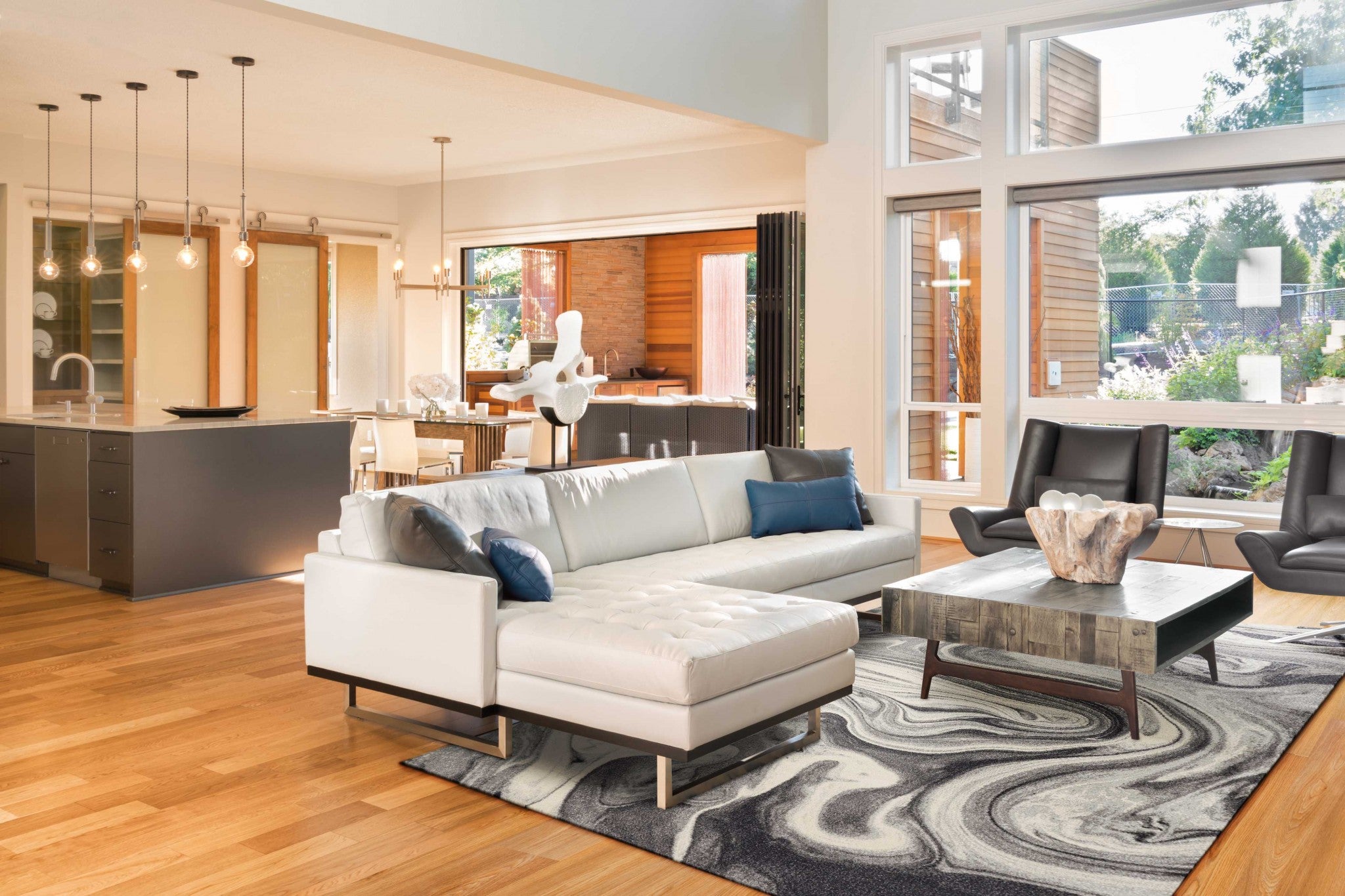 39" X 59" Grey Polypropelene Rug