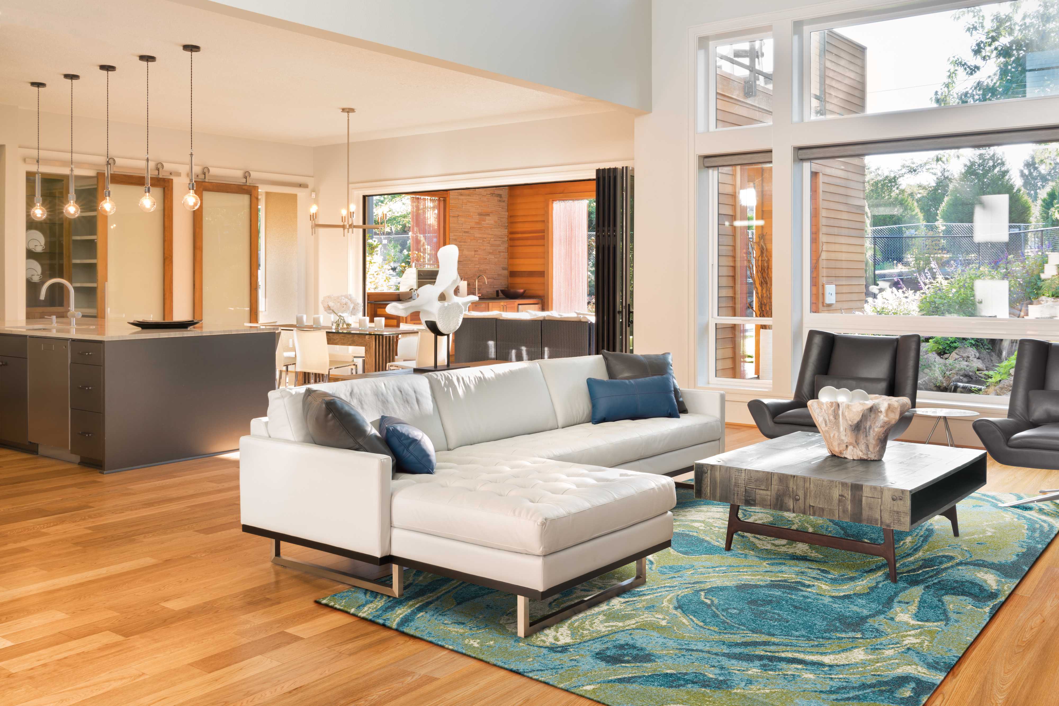 79" X 114" Teal Polypropelene Rug