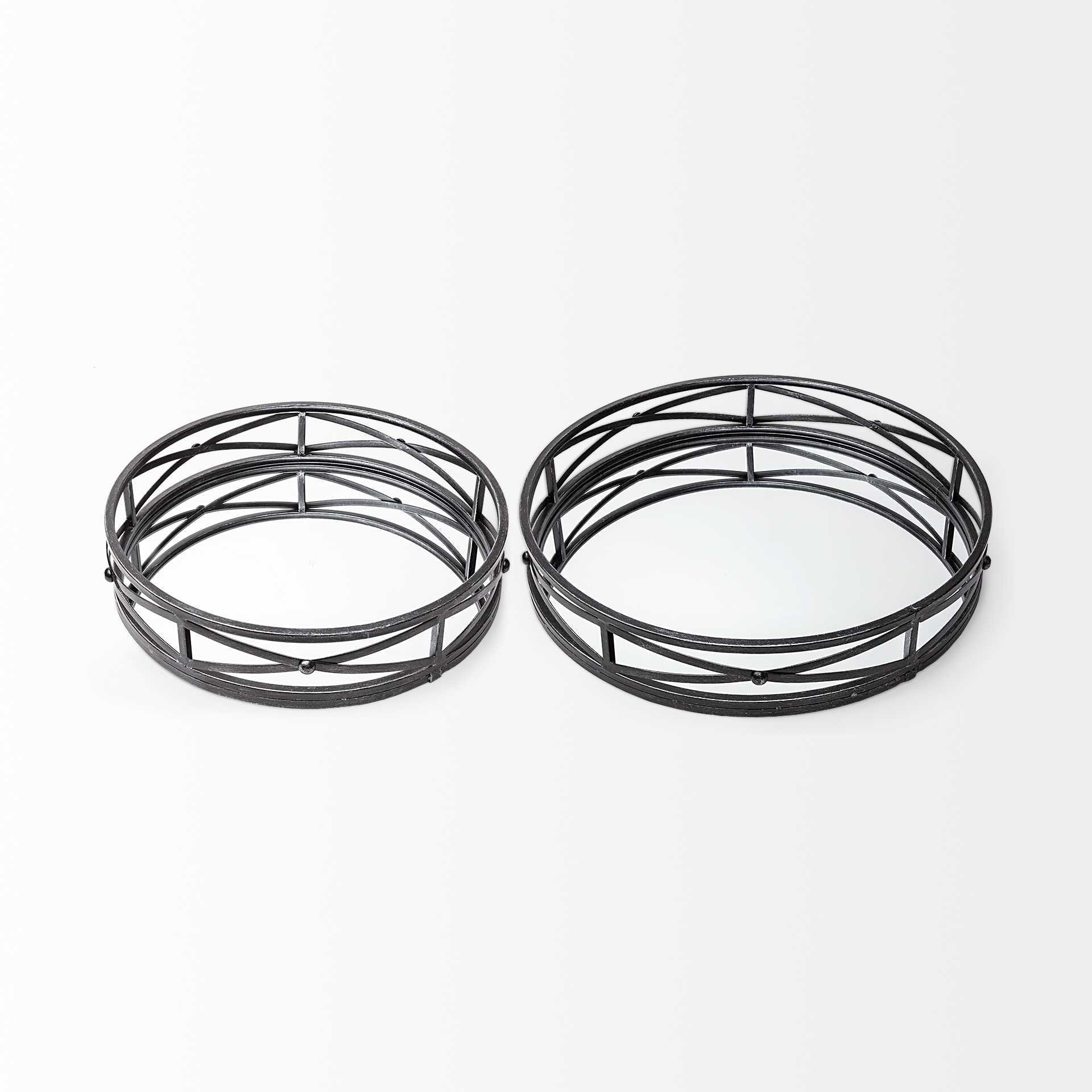 Set of 2 Round Matte Black Metal With Mirrored Glass Bottom Trays