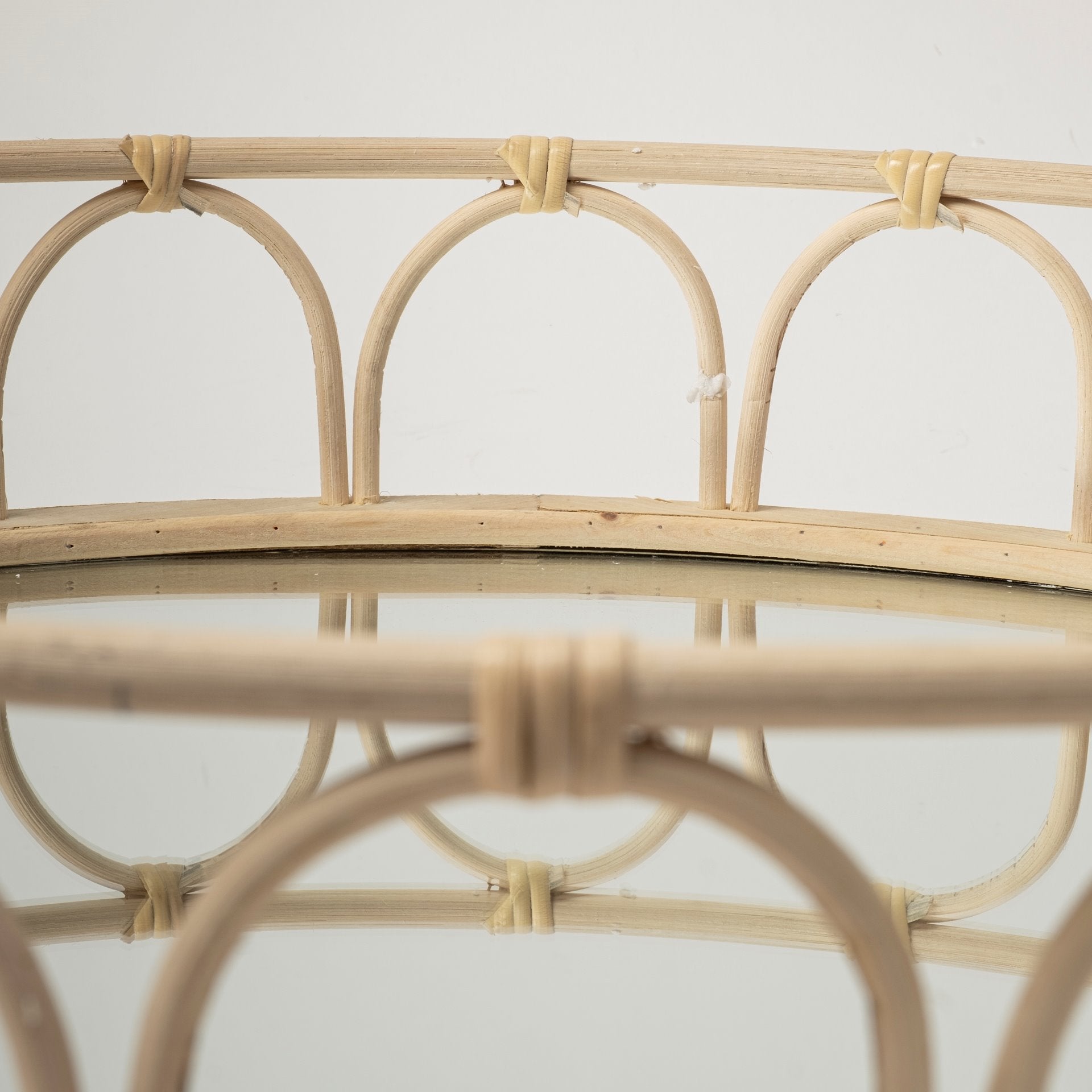 S/2 20" Natural Blonde Wood With Intricately Railings And Mirrored Glass Bottom Round Tray