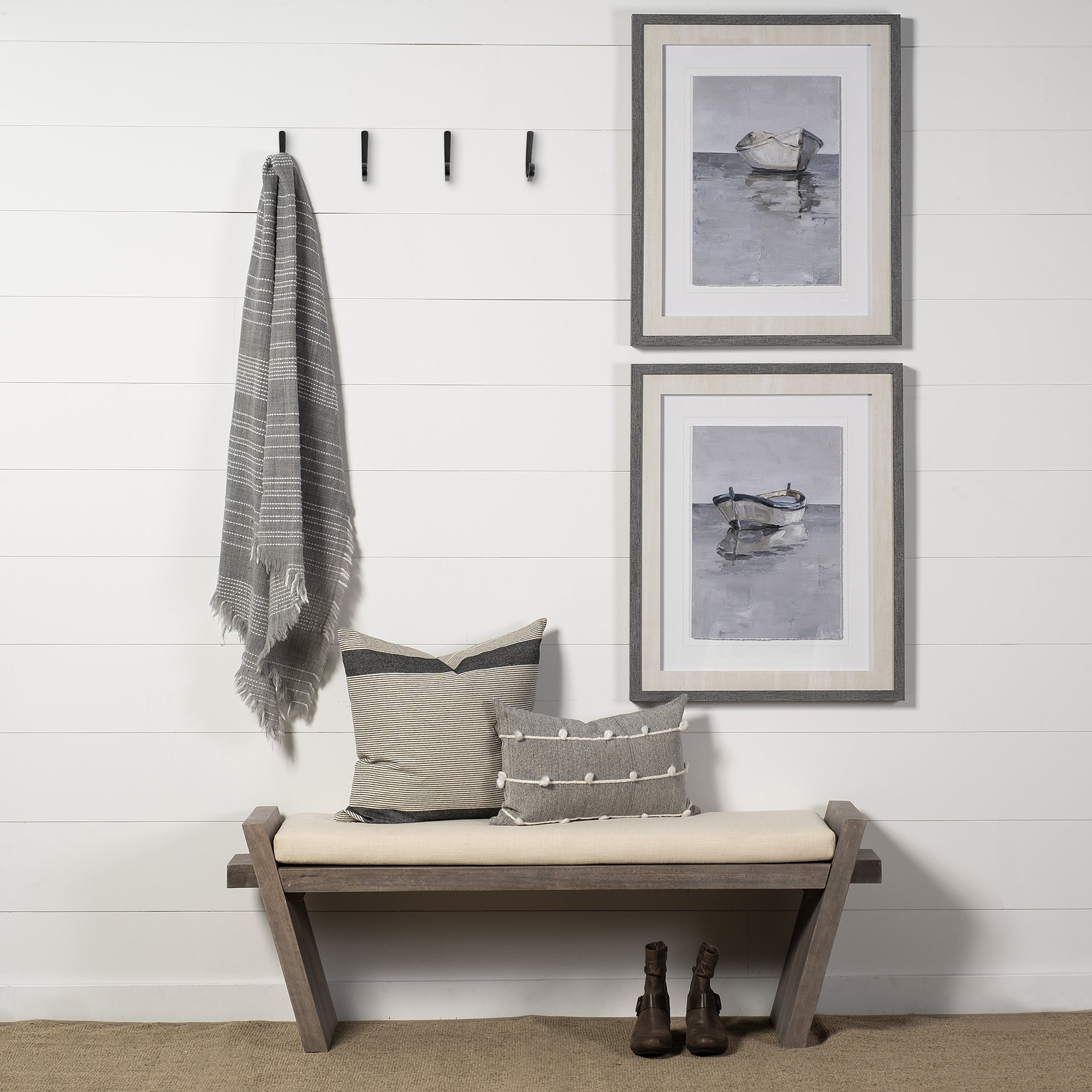Rectangular Mango Wood/Natural-Brown Polished W/ Upholstered Cream Seat Entryway Bench