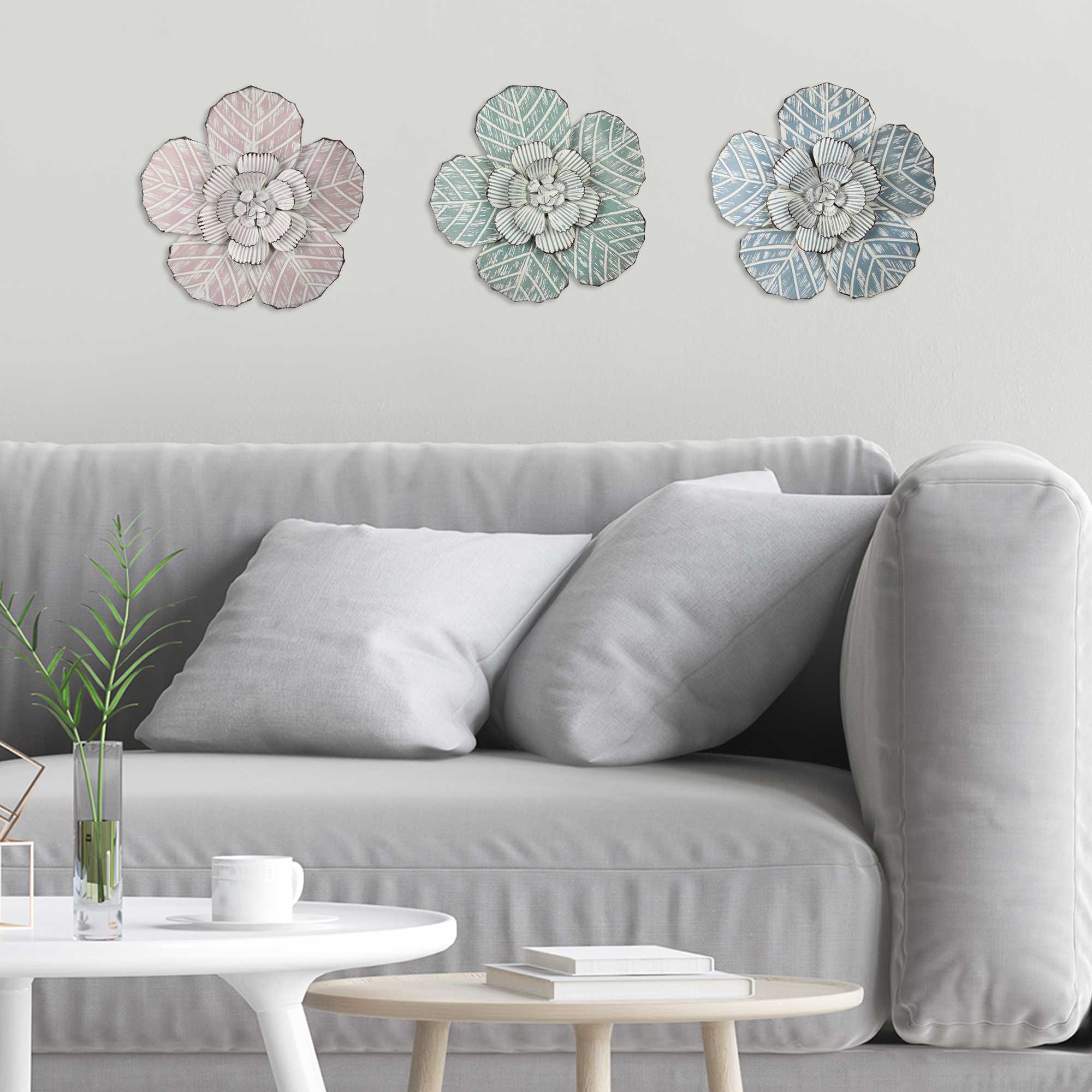 Flower Metal Wall Decor with Matte Finish