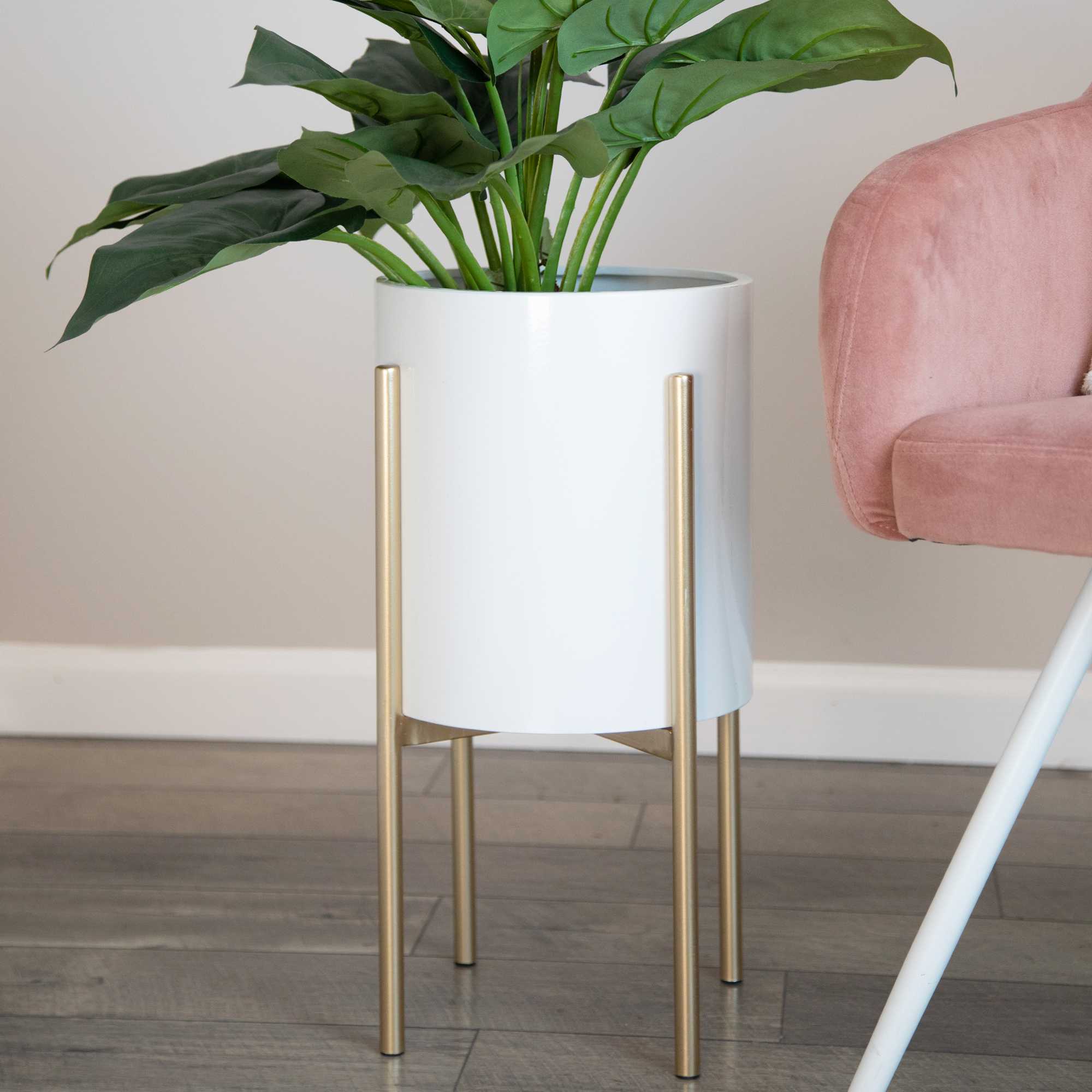 Metal Plant Stand