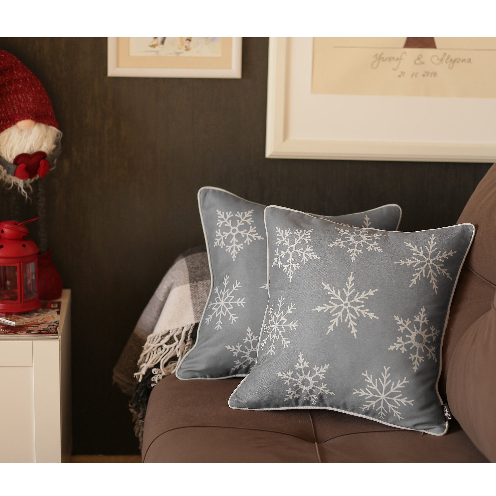 Set of 2 18" Christmas Snowflakes Throw Pillow Cover in Grey