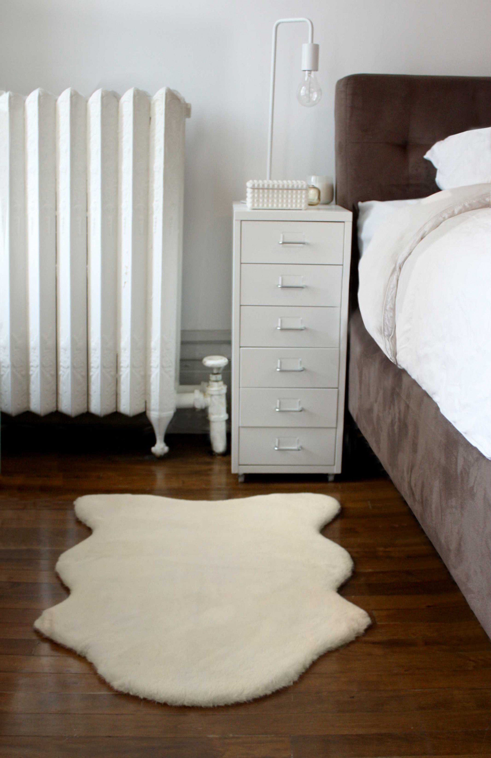 Luxe Faux Rabbit Fur Sheepskin Rug 2 x 3   - Ivory