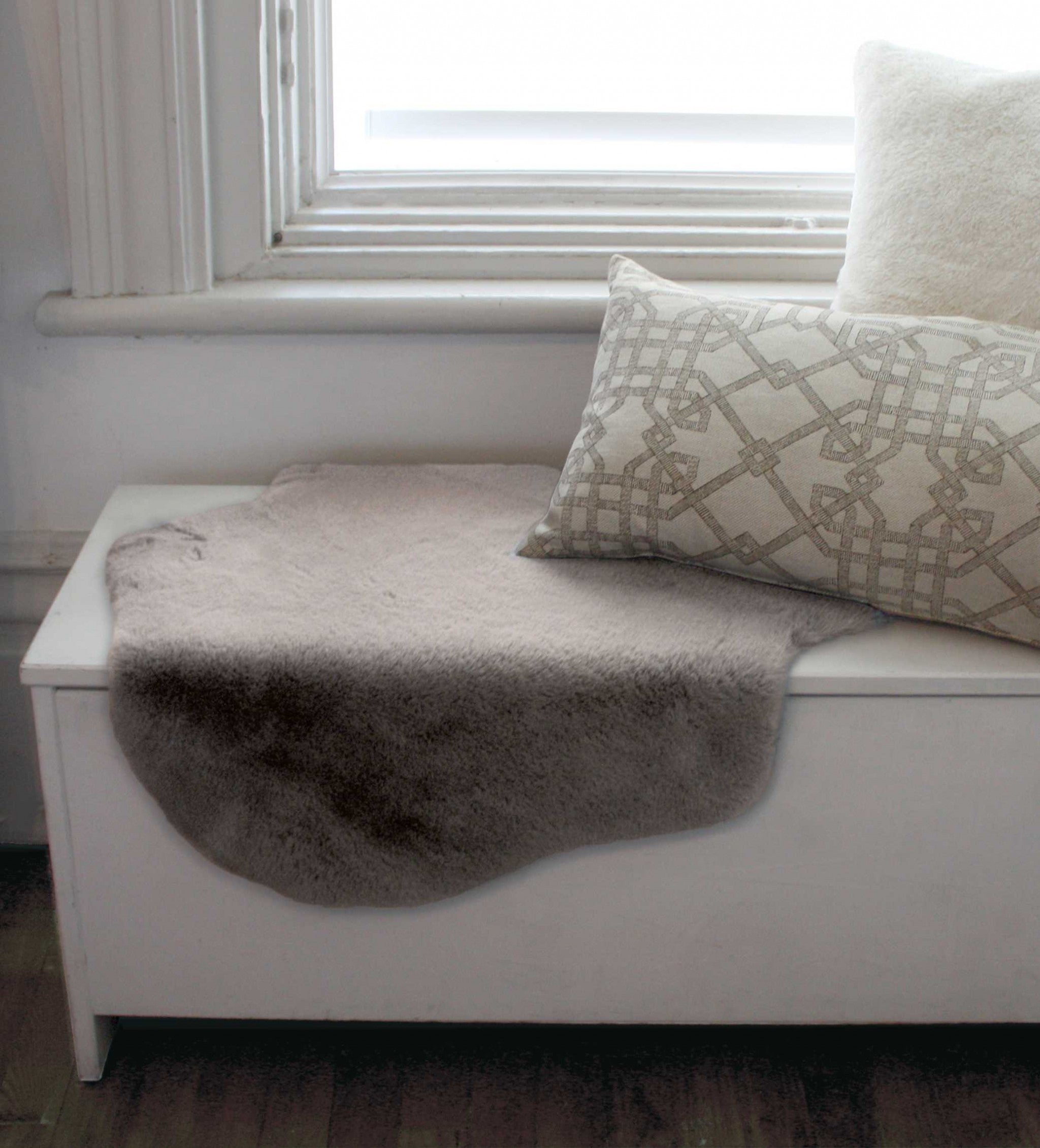 Luxe Faux Rabbit Fur Sheepskin Rug 2 x 3   - Grey