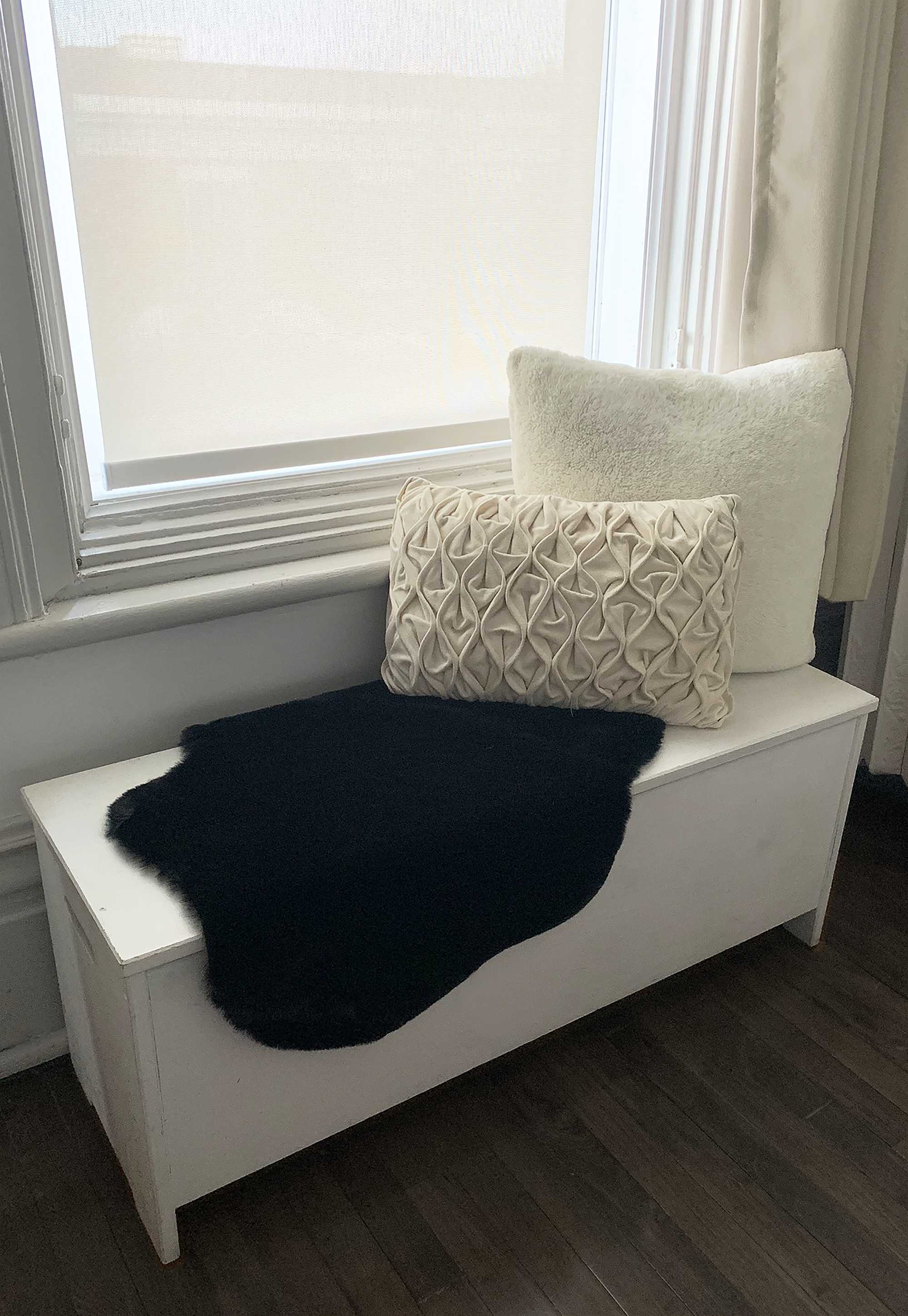 Luxe Faux Rabbit Fur Sheepskin Rug 2 x 3   - Black