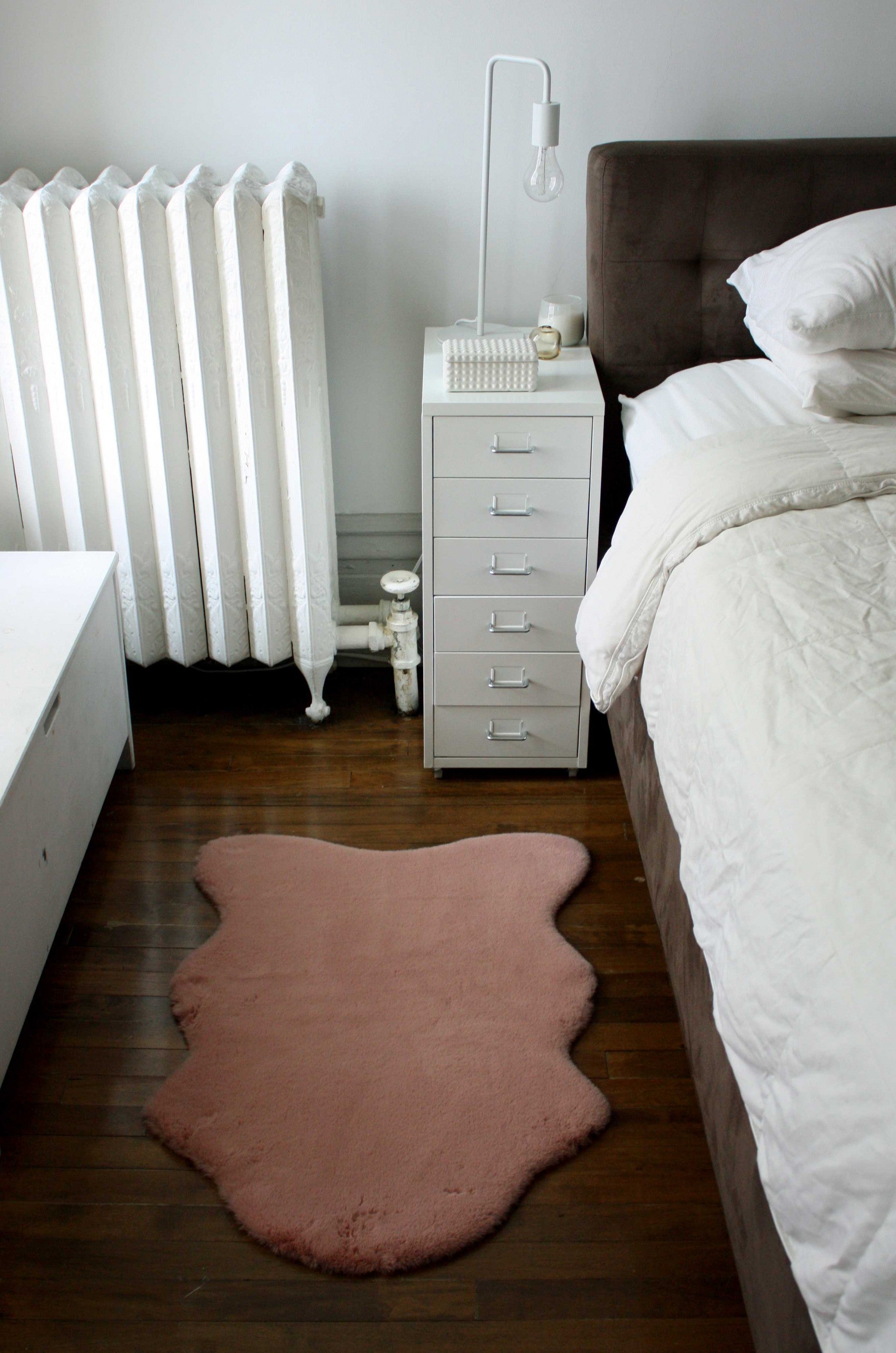 Luxe Faux Rabbit Fur Sheepskin Rug 2 x 3   - Blush Pink